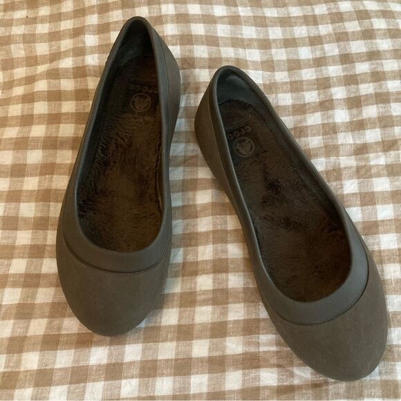 CROCS Brown Mammoth Ballet Flats Fleece Lined Size 7 - Picture 2 of 7